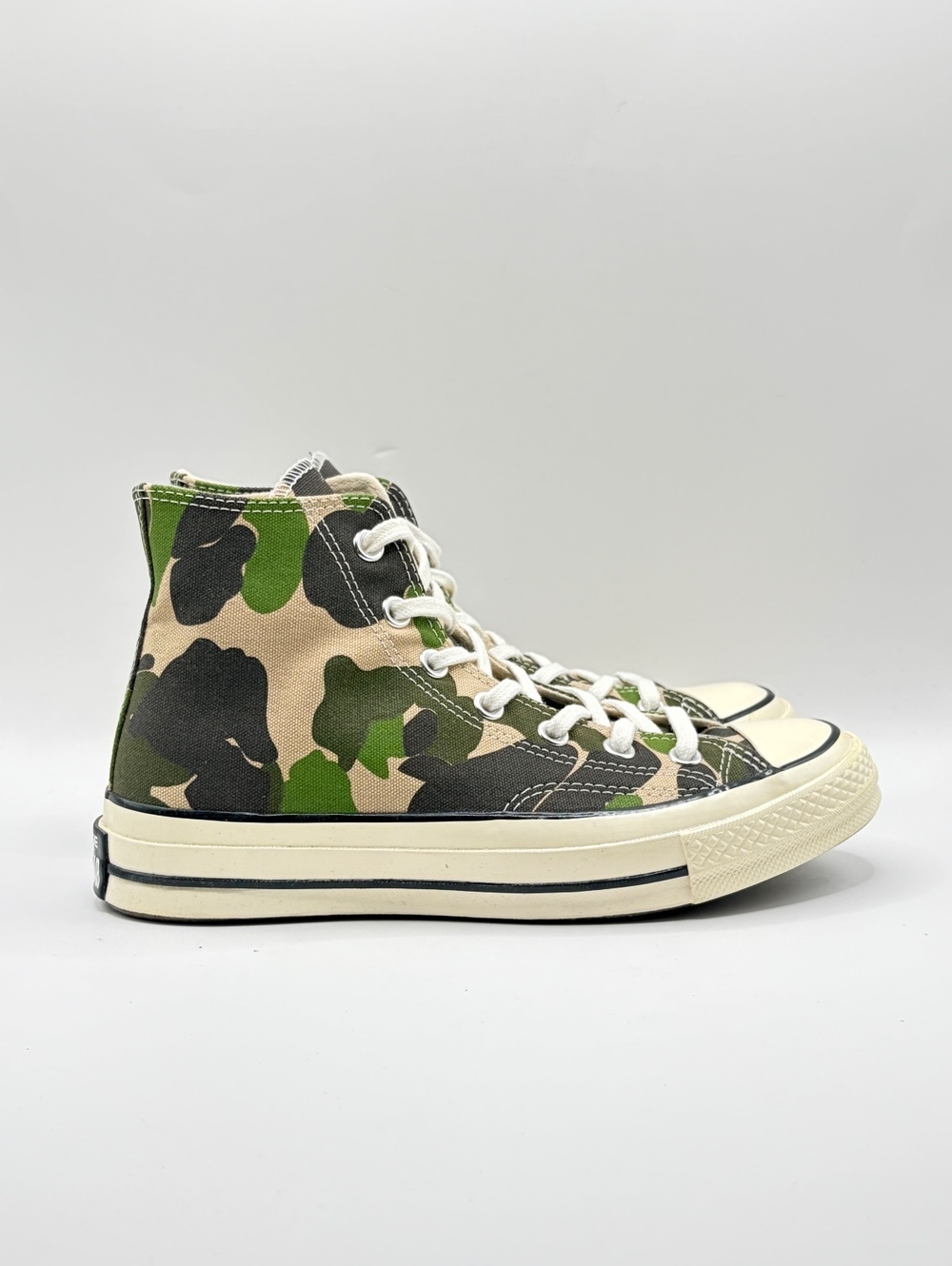 Converse All Star High-Top Sneakers in Green Black Beige Camouflage 6M/8W